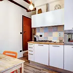 Apartment Center By Wonderful Italy