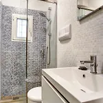Apartment Center By Wonderful Italy *