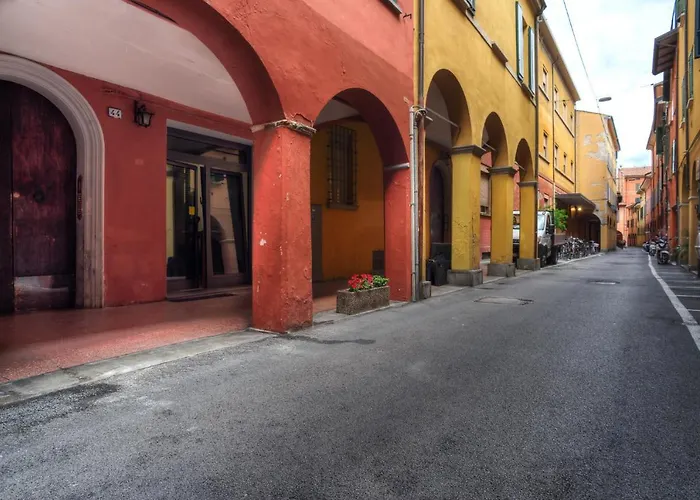 Center By Wonderful Italy *